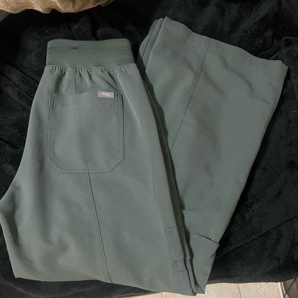 Figs scrubs flare bottom